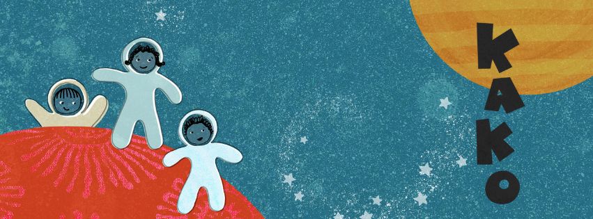 Bilder på barnastronauter och en gul måne. Texten Kako.